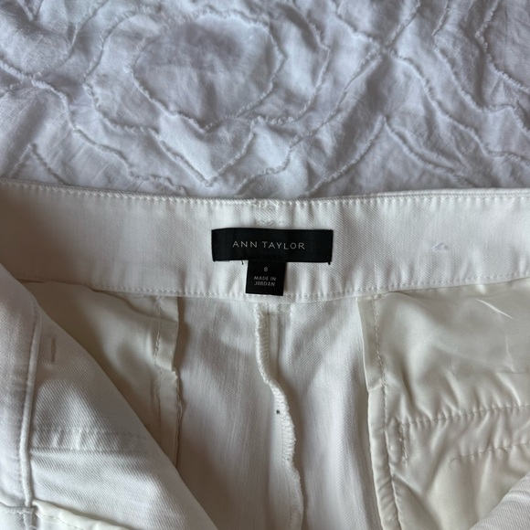 Ann Taylor White Shorts Pockets - Picture 7 of 8